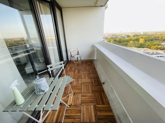 Über den Dächern Münchens, möbliertes Apartment mit Südwest-Balkon - Photo 1