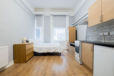 A Modern Double Studio Apartment in Courtfield Gardens, Earl’s Court, London SW5 - Photo 2