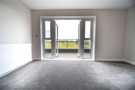 5 bedroom detached house to rent - Photo 4