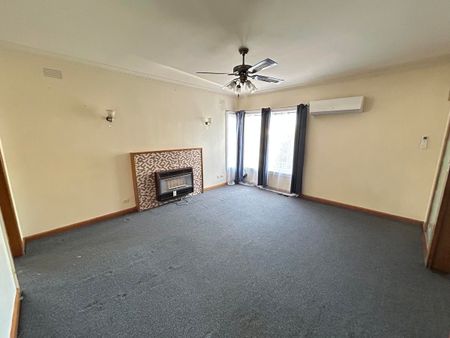 65 Hoyle Street, Morwell, VIC - Photo 3