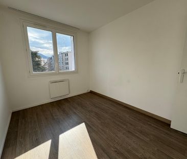 Location Appartement 4 pièces 57m² ST MARTIN D HERES 38400 - Photo 6