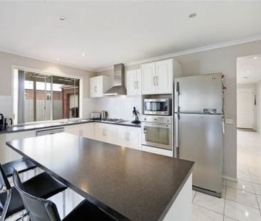 Large Family Home - Photo 2