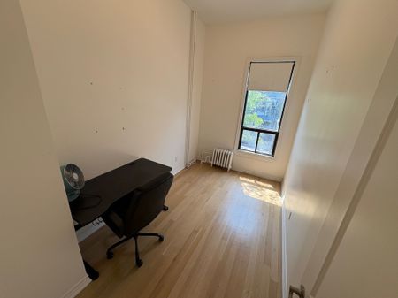 For Lease - 756 Queen Street Unit# B, Toronto, Ontario - Photo 3