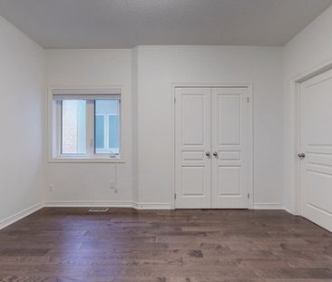 For Lease - 532 Barons Street, Vaughan, Ontario - Photo 5