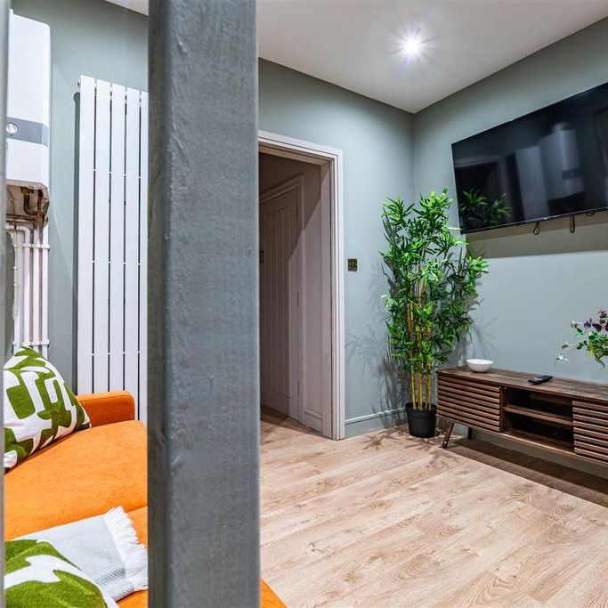 Studio to rent - Photo 1