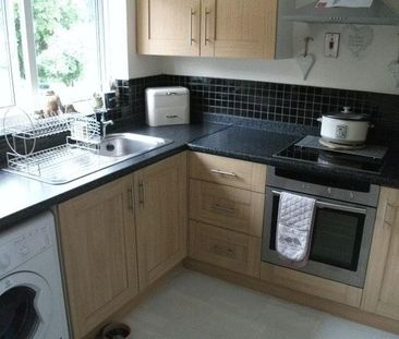 2 bedroom maisonette to rent - Photo 5
