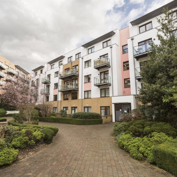 2 Bed Flat - Photo 1