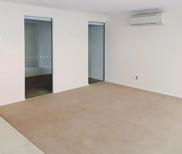 Secondary Room of 2b2b - Photo 2