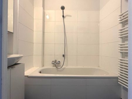 Lichtrijk en ruim éénslaapkamerappartement gelegen aan het Sint-Annaplein - Photo 5