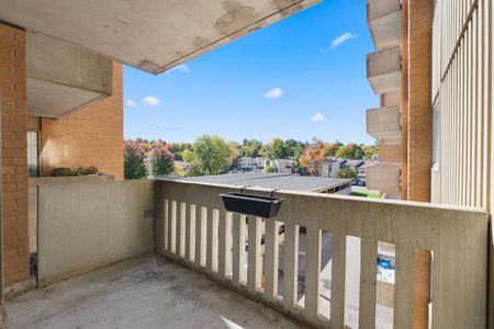 For Lease - 1599 Lassiter Terrace Unit# 413, Beacon Hill North - South and Area, Ontario - Photo 2