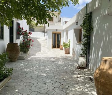 Μονοκατοικία για ενοικίαση Κέντρο (Αγία Βαρβάρα) - Photo 2