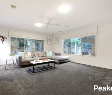 Family Residence In Prestigious St Johns Heights - Photo 5