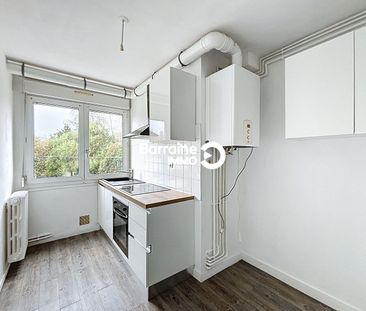 Location appartement à Brest, 2 pièces 41.72m² - Photo 2