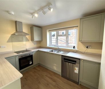 Available as a Company Tenancy, this delightful and recently refurb... - Photo 4