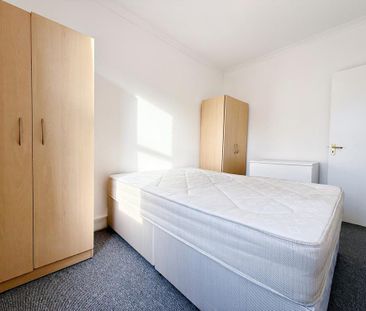 2 bedroom maisonette to rent - Photo 2