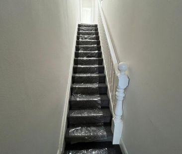 3 bedroom flat to rent - Photo 6