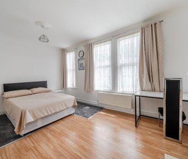 1 bedroom in a house share to rent - Photo 6