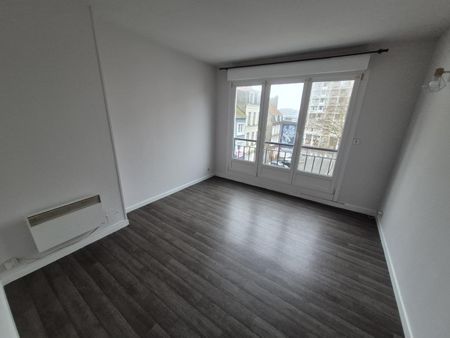 Location Appartement 3 pièces 74m² BOULOGNE SUR MER 62200 - Photo 3