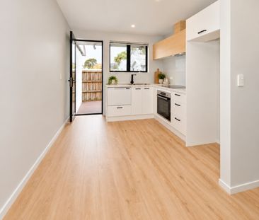 738 Ferry Road, Woolston - Photo 6