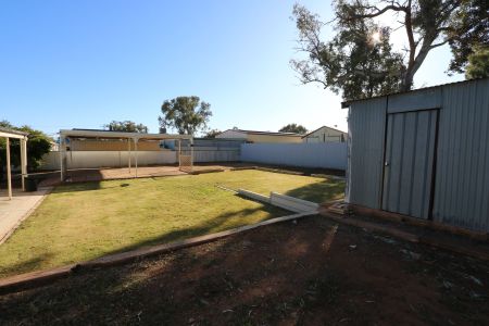 216-218 Pell Street - Photo 4