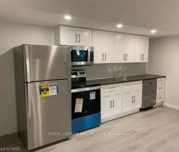 448 Grantham Avenue #basement - Photo 5