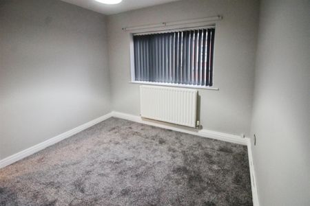 Beulah Terrace, Crossgates, Leeds - Photo 2