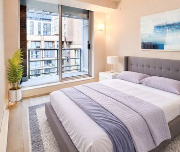 Bright 2 Bed + Solarium In Yaletown | Homer Street | Parking • Views - Photo 5