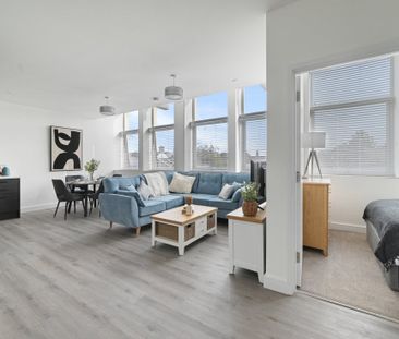 Peterborough - Photo 1