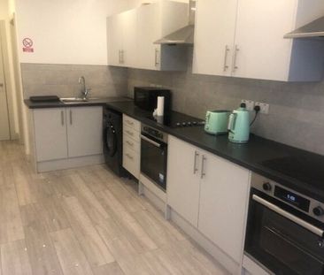 Sutton High Street, SM1 1EX - Photo 3