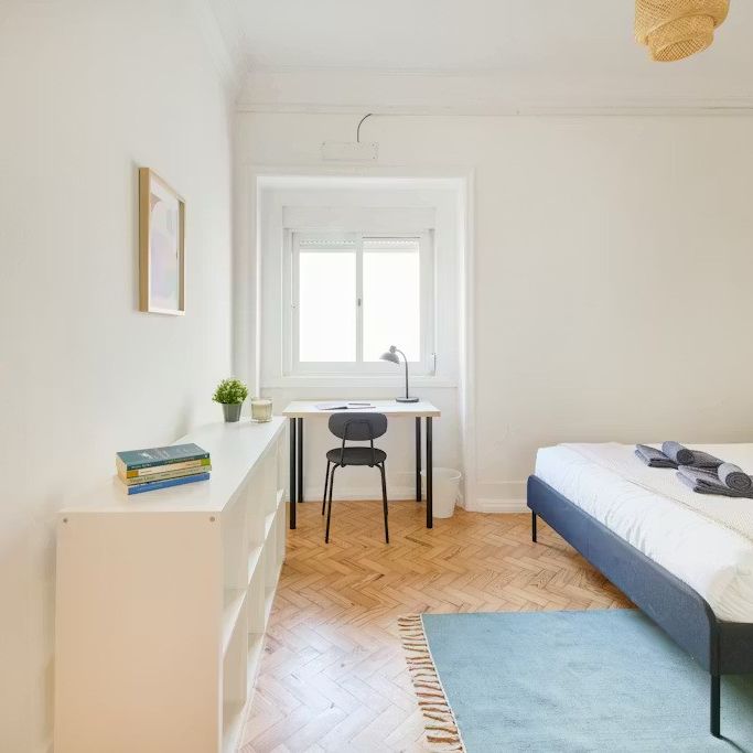 Avenida de Berna, Lisbon, Lisbon 1050-038 - Photo 1