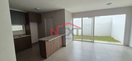 Casa en Renta fraccionamiento "CANTABRIA" - Foto 4