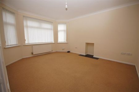 Mavis Grove, Rhiwbina, Cardiff - Photo 2