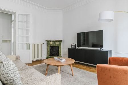 Rue la Condamine - Photo 3