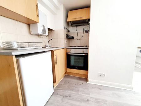 Studio to rent - Photo 5