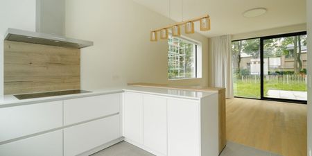 Woning te huur in Ukkel voor € 3.500 met 3 slaapkamers - Photo 2