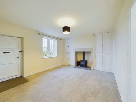 Cottage to rent on - Photo 3