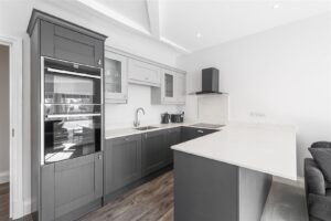 2 BEDROOM Apartment - Second Floor - Photo 3