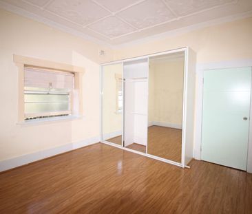 Renovated Big Home in Ray Road Close to Epping Station - Photo 4