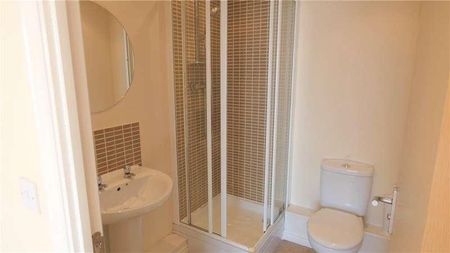 Richmond Court, Exeter, Devon, EX4 - Photo 4