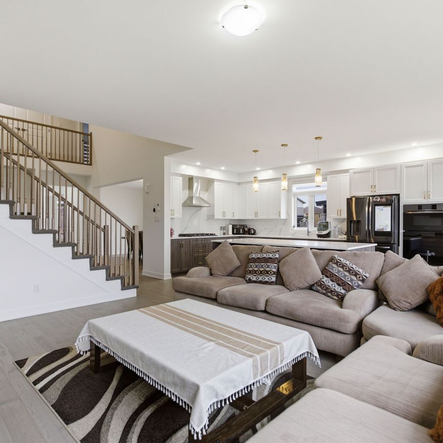 For Lease - 137 Shelleright Street, Kanata, Ontario - Photo 1