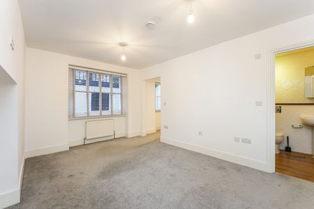 Onslow Gardens, London, SW7 flat to rent - Photo 2