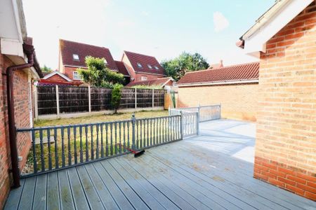 1 bedroom in a house share to rent - Photo 5