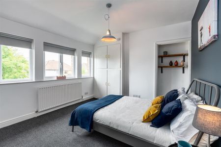 Pen Park Road, Southmead - Photo 3