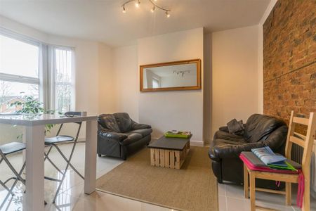 4 bedroom maisonette to rent - Photo 3