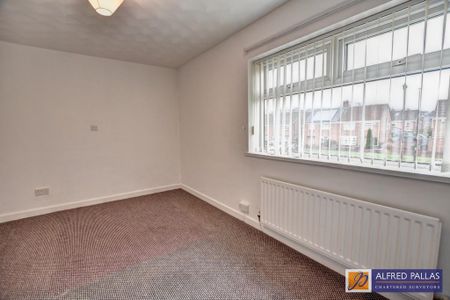 3 bedroom semi-detached house to rent - Photo 4