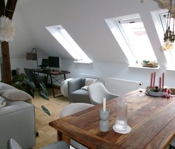 Östliches Ringgebiet- Schöne Dachgeschoss Wohnung mit alten Balken - Photo 3