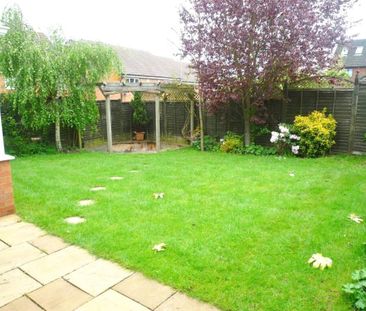 4 bedroom detached house to rent - Photo 4