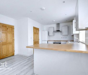 3 bedroom detached house to rent - Photo 4