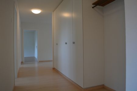grosse 4.5-Zimmerwohnung mit Balkon - Photo 4