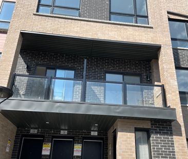 For Lease - 16 Lytham Grn Circle Unit# 17, Newmarket, Ontario - Photo 6